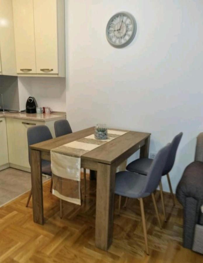 شقة Apartman Moskva بييلينا المظهر الخارجي الصورة