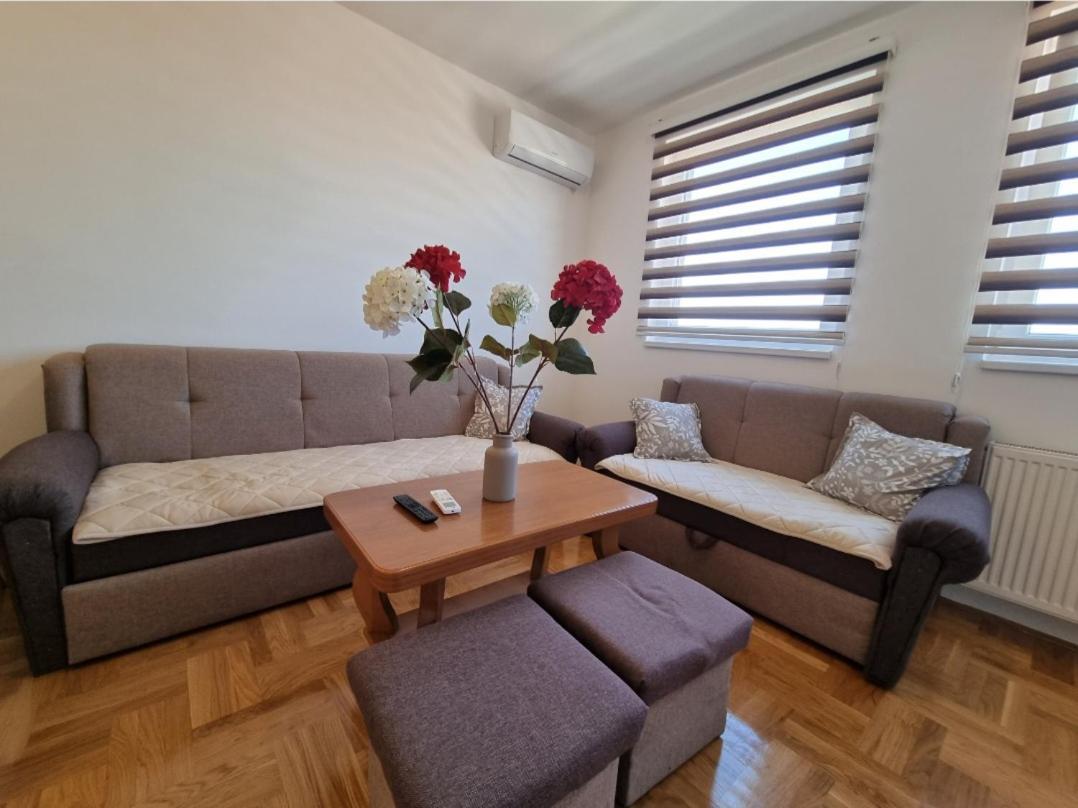 شقة Apartman Moskva بييلينا المظهر الخارجي الصورة