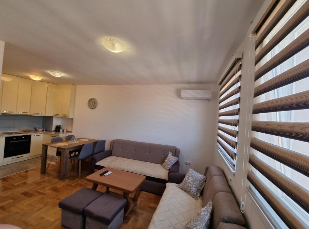 شقة Apartman Moskva بييلينا المظهر الخارجي الصورة
